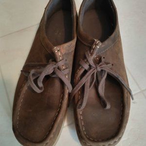 Brown Leather Clarks Classic Wallabee Loafer Shoes
